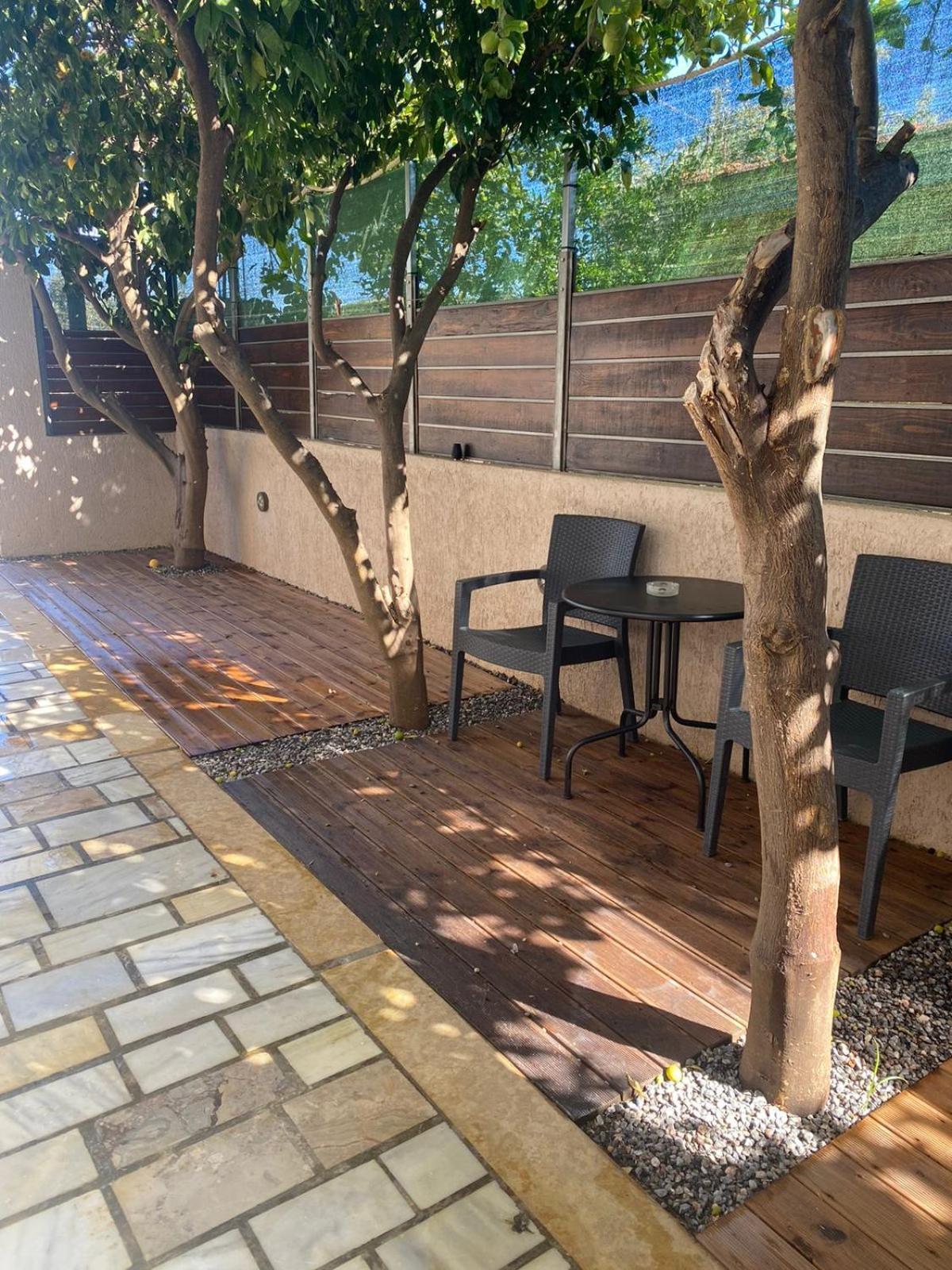 Zoes Place Apartment Artemida  Exterior photo